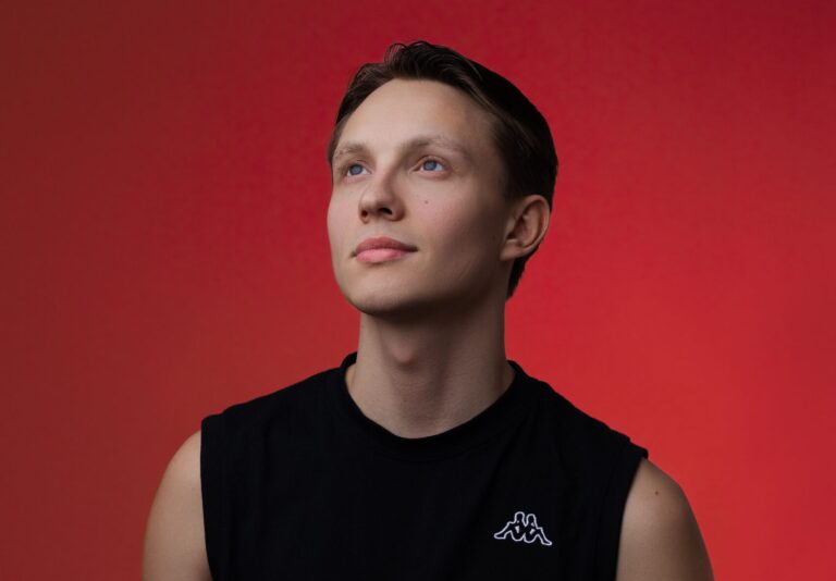 LESAN випустив новий трек “Забуду”: музика, яка чіпляє за душу