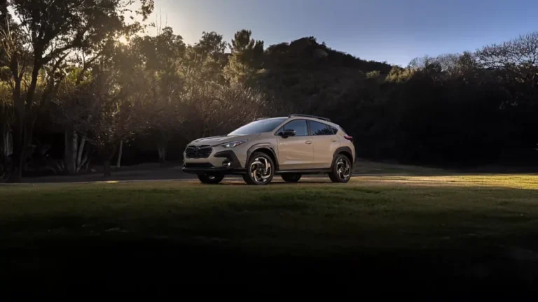 SUBARU анонсувала новий розкішний кросовер Crosstrek