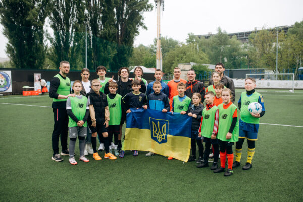 У Києві пройшов благодійний футбольний матч для дітей Героїв У Києві пройшов благодійний футбольний матч для дітей Героїв