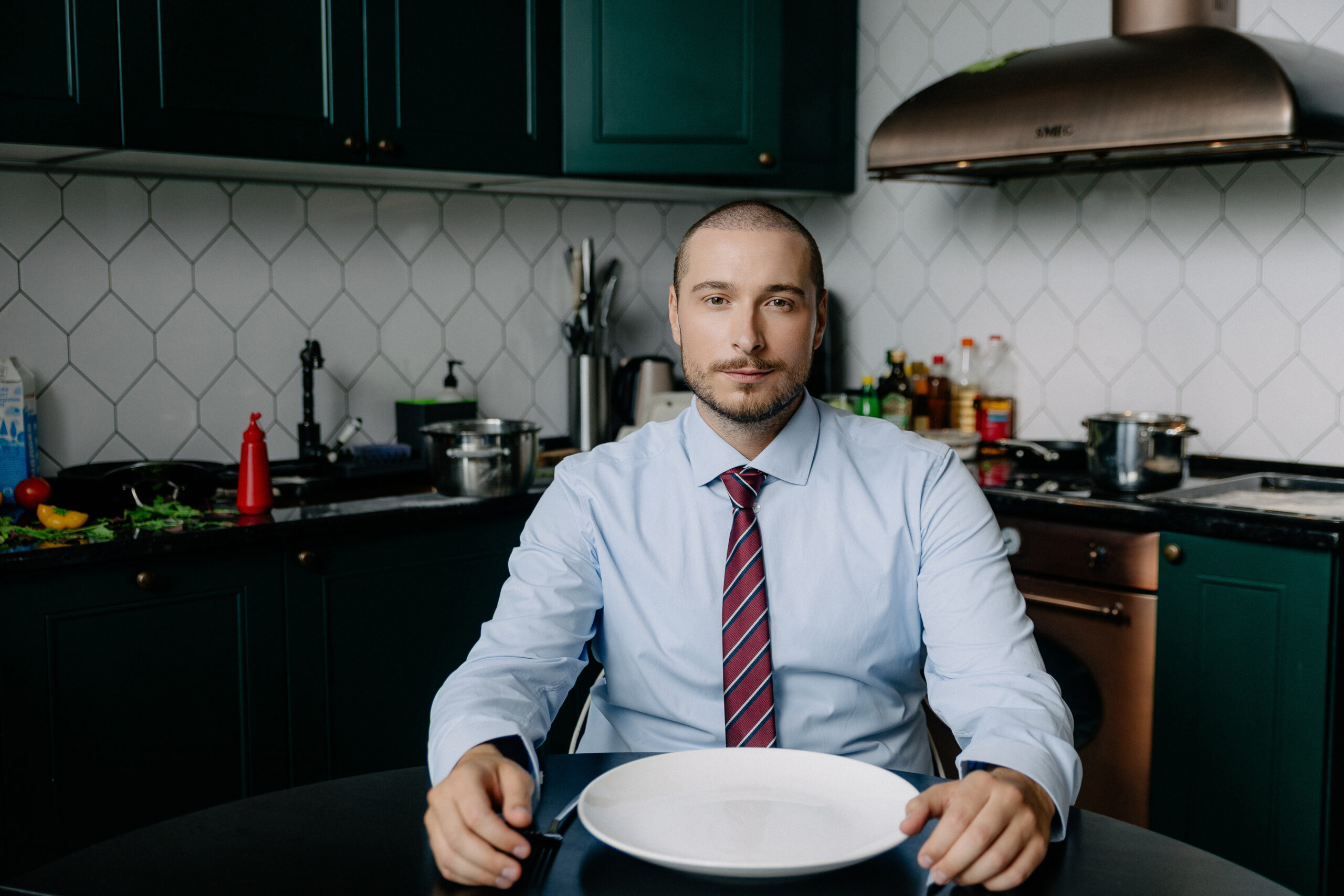 Справжня романтика, домашній затишок та кохана людина поруч: Нікіта Кісельов презентував новий трек «Сніданок»