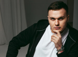 «Незалежна мала» як портрет сучасної жінки: MARSIK про силу, ніжність і право на диво