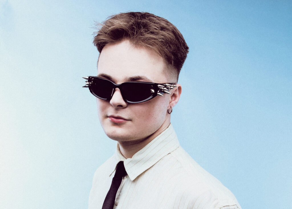 OSTY презентує «Рожеві окуляри»: трек, який звучить як весна