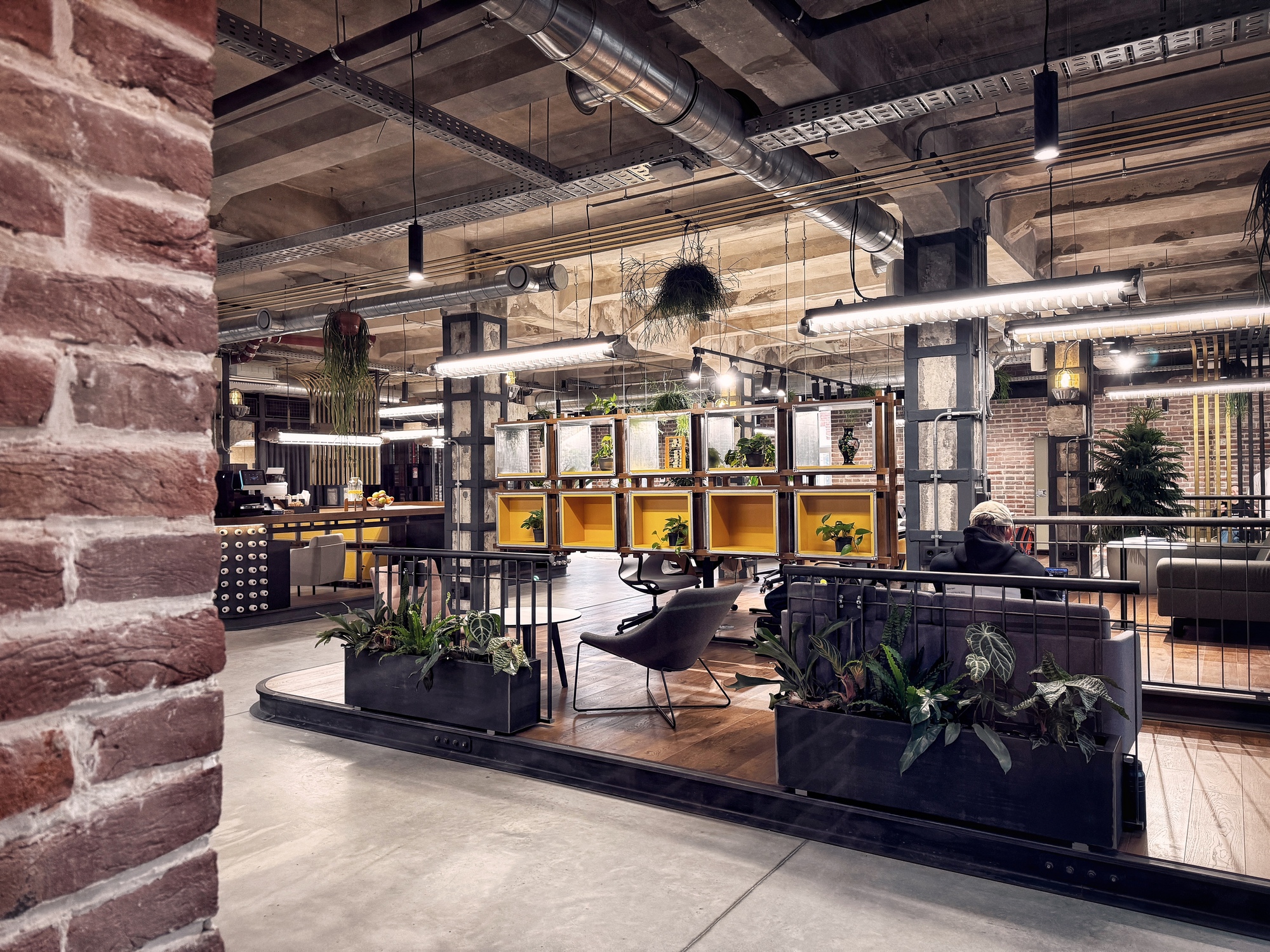 У центрі Львова відкрили новий креативний хаб Lem Station