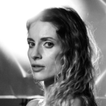 KARYN вдарила по болючому: нові «сині очі» — про кохання, яке знищує